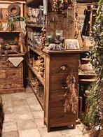Een prachtig assortiment in een gezellige winkel., Ophalen, Nieuw