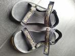 Te koop: TEVA slippers kind maat 29/30, Kinderen en Baby's, Kinderkleding | Schoenen en Sokken, Ophalen, Jongen of Meisje, Overige typen