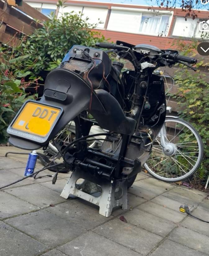 Piaggio Zip 4T brom opknapper geen wok, Fietsen en Brommers, Scooters | Piaggio, Gebruikt, Zip, Maximaal 45 km/u, Benzine, Ophalen