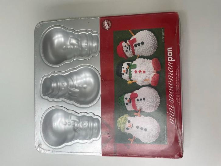 Wilton Sneeuwpop Bakvorm - Nieuw!, Huis en Inrichting, Keuken | Keukenbenodigdheden, Nieuw, Ophalen of Verzenden