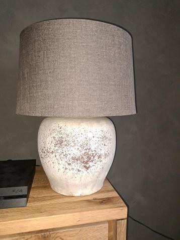 Kruiklamp  beschikbaar voor biedingen