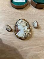 Vintage Camee Broche & Oorbellen Set, Bruin, Verzenden, Minder dan 4 cm, Zo goed als nieuw