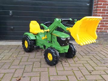 John Deere Traptrekker met Voorlader beschikbaar voor biedingen