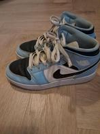 Nike Air Jordan - Maat 37,5, Blauw, Nike, Ophalen of Verzenden, Sneakers of Gympen
