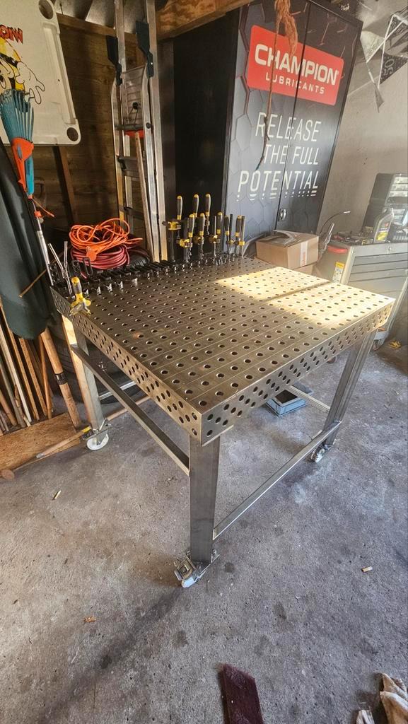 Lastafel RVS onderstel 1000 x 1000 met siegmund gereedschap, Doe-het-zelf en Verbouw, Gereedschap | Lasapparaten, Gebruikt, Overige typen