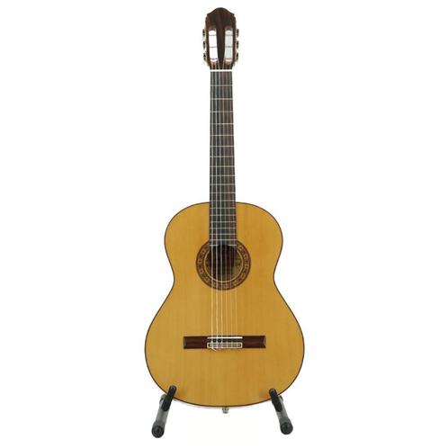Raimundo 125 Flamenco gitaar incl. koffer en electronica, Muziek en Instrumenten, Snaarinstrumenten | Gitaren | Akoestisch, Zo goed als nieuw