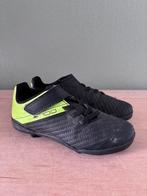Kipsta Agility 100 kinder voetbalschoenen maat 28 zwart/neon, Sport en Fitness, Voetbal, Maat XS of kleiner, Schoenen, Ophalen of Verzenden