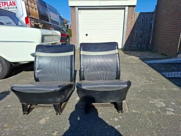 stoelen Kadett beschikbaar voor biedingen