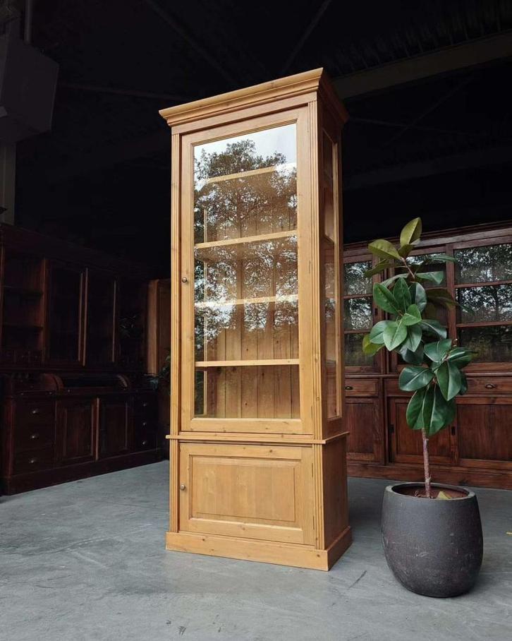 Hoge grenen winkelkast | Winkelvitrine | Buffetkast #2461, Huis en Inrichting, Kasten | Buffetkasten, Gebruikt, 200 cm of meer