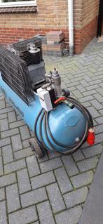 Compressor Huvema, 200 liter tank, 380 Volt., Doe-het-zelf en Verbouw, Compressors, Ophalen, Gebruikt, 200 tot 400 liter/min, Mobiel