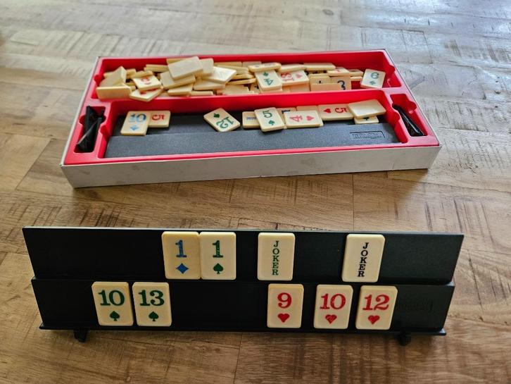 Rummy super L, Hobby en Vrije tijd, Gezelschapsspellen | Bordspellen, Gebruikt, Een of twee spelers, Drie of vier spelers, Ophalen of Verzenden