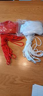 Paracord rood en wit - Nieuw, Overige materialen, Overige kleuren, Nieuw, Ophalen of Verzenden