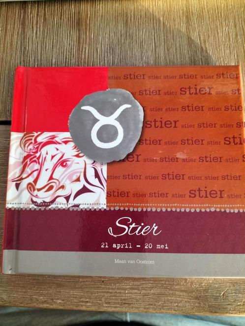 Stier Horoscoopboekje, Boeken, Esoterie en Spiritualiteit, Zo goed als nieuw, Achtergrond en Informatie, Ophalen of Verzenden