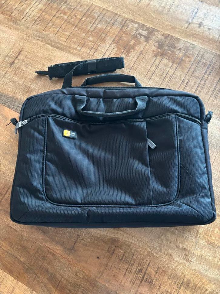 Caselogic Laptoptas 17 inch - Zo goed als nieuw!, Computers en Software, Laptoptassen, Zo goed als nieuw, Aktetas, 17 inch of meer