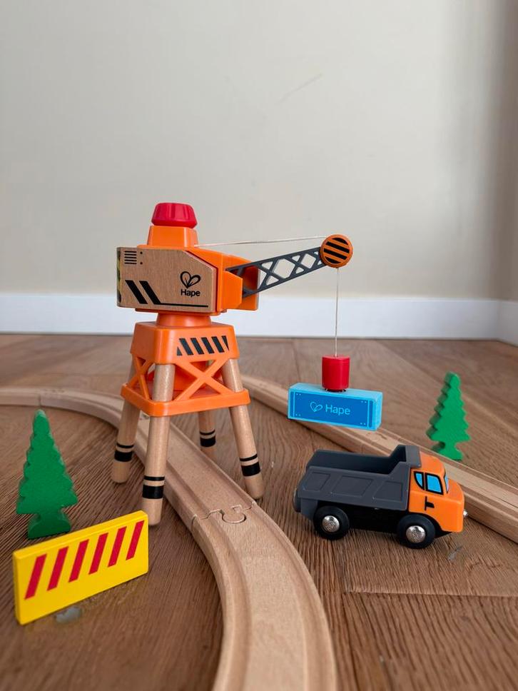 Houten Hijskraan van Hape voor de Bouwplaats, Kinderen en Baby's, Speelgoed | Overig, Zo goed als nieuw, Jongen of Meisje, Ophalen of Verzenden