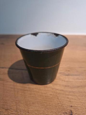 Donkergroen emaille bekertje / tumbler gouden bies beschikbaar voor biedingen