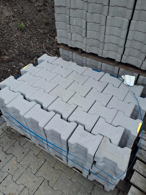Grote partij grijze H klinkers - 168m² - €13,50 per m²!, Tuin en Terras, Tegels en Klinkers, Zo goed als nieuw, Klinkers, Beton