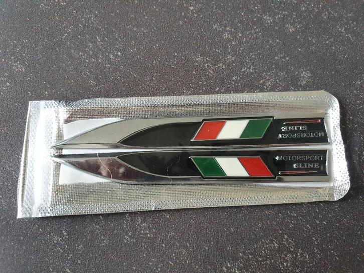 2x Chromen 3D sticker badge embleem Italy Italie landen vlag, Verzamelen, Stickers, Nieuw, Auto of Motor, Ophalen of Verzenden