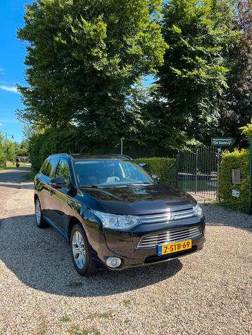 Mitsubishi Outlander 2.0 Dohc Mivec Phev 203pk 4WD CVT 5P beschikbaar voor biedingen