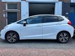 Honda Jazz 1.3 i-VTEC Elegance Camera Cruise PDC Dealer OH!, Auto's, Voorwielaandrijving, Parkeersensor, 450 kg, Gebruikt