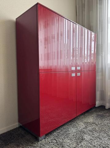 Cabinet Kronos High Gloss Red beschikbaar voor biedingen