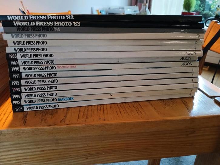 World Press Photo 1982-2019 Collectie, Boeken, Catalogussen en Folders, Zo goed als nieuw, Ophalen