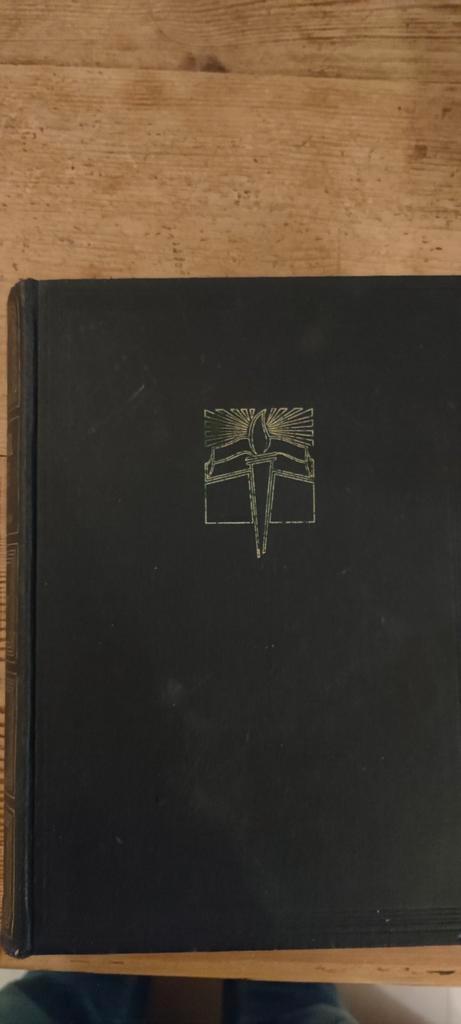 Oude Bijbel uit 1952 - Deel 1, Boeken, Godsdienst en Theologie, Gelezen, Christendom | Katholiek, Christendom | Protestants, Ophalen of Verzenden
