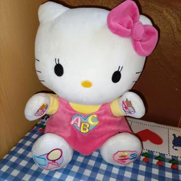 Lieve pratende en leerzame Hello Kitty knuffel 27 cm groot  beschikbaar voor biedingen