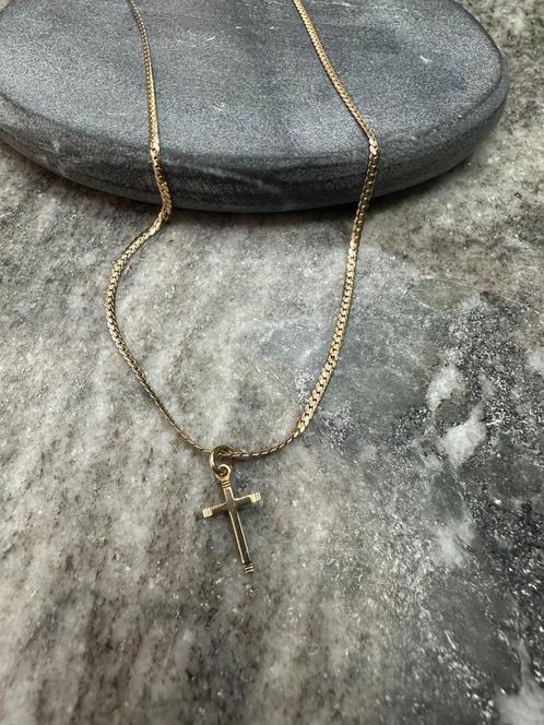 Prachtige 14k gouden platte collier met kruisje, Sieraden, Tassen en Uiterlijk, Kettingen, Nieuw, Goud, Goud, Ophalen of Verzenden