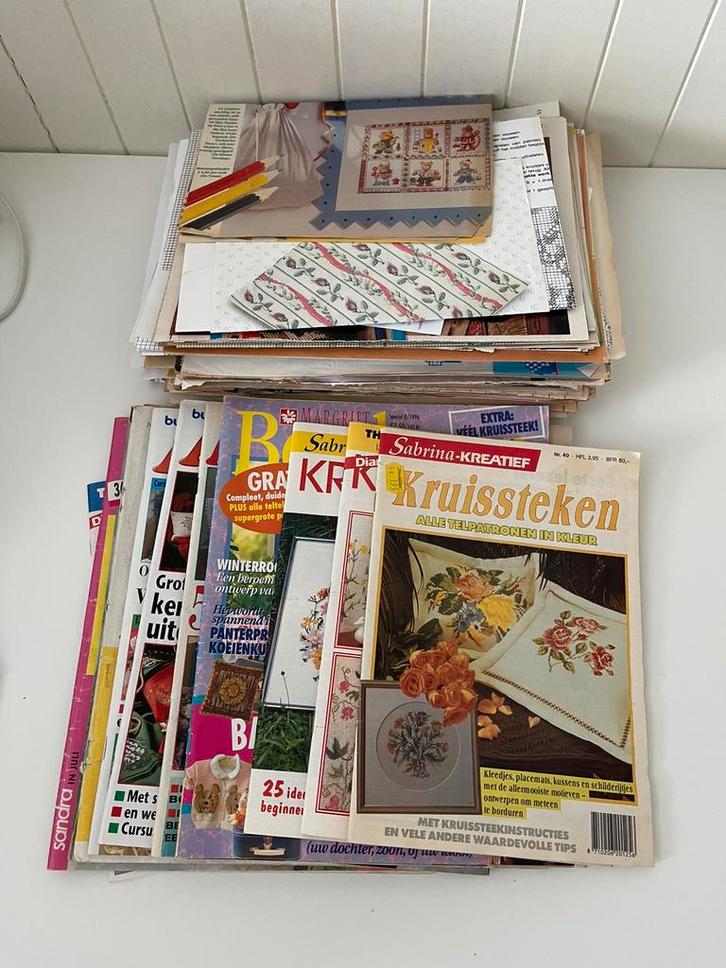 Borduurpatronen ( kruissteek), Hobby en Vrije tijd, Borduren en Borduurmachines, Gebruikt, Patroon, Handborduren, Ophalen