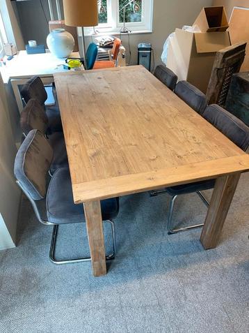 Houten Eettafel incl stoelen - Rechthoekig - 6-8 Persoons beschikbaar voor biedingen