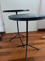 2 bijzettafels (steen/graniet/grijs) metalen voet, Huis en Inrichting, Tafels | Bijzettafels, Minder dan 55 cm, Metaal of Aluminium