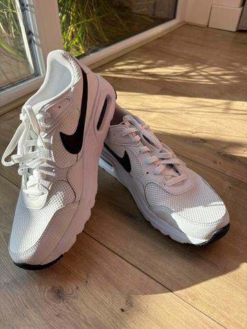 Nieuwe Nike Sneakers - Maat 44 - Wit beschikbaar voor biedingen
