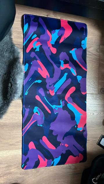 Mooie muismat 900x400mm beschikbaar voor biedingen