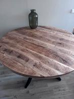 Eettafel Ella (Huus) rond met kruispoot, Rond, Zo goed als nieuw, Ophalen, Overige houtsoorten