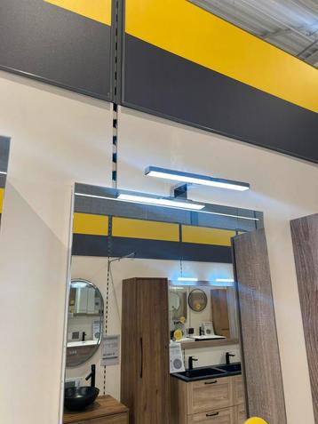 Spiegels met verlichting 105x60 beschikbaar voor biedingen