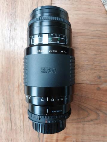 Sigma lens 75-300 voor Nikon camera