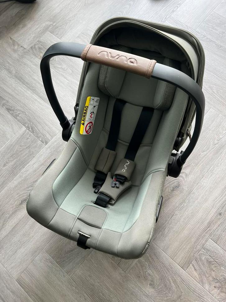 Nuna pipa next autostoel kleur pine, Kinderen en Baby's, Autostoeltjes, Zo goed als nieuw, Overige merken, 0 t/m 13 kg, Autogordel of Isofix