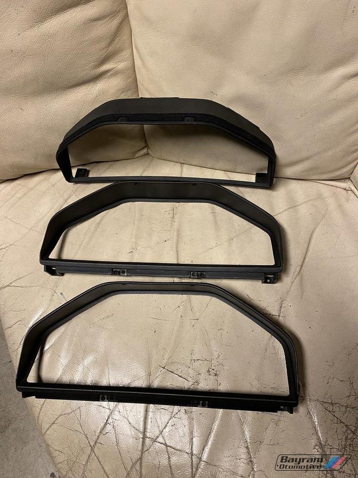 Bmw E30 frame Tellerbak tacho 1368872 afdekking kap 3-serie, Auto-onderdelen, Dashboard en Schakelaars, BMW, Gebruikt, Ophalen of Verzenden