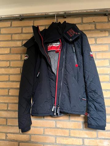 Nieuwe herenjas superdry beschikbaar voor biedingen