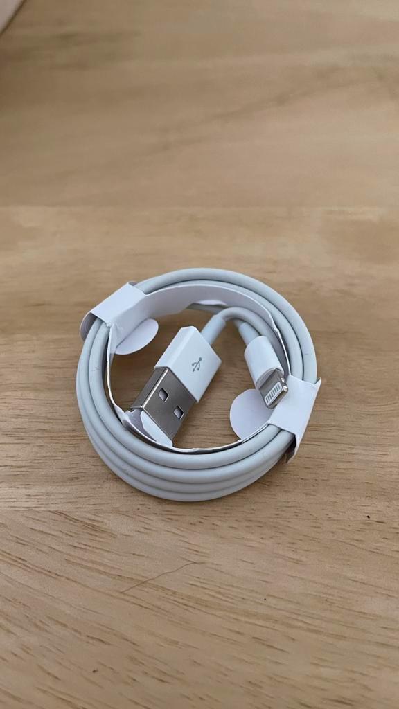 Apple USB naar Lightning Kabel – Origineel & Nieuw, Telecommunicatie, Mobiele telefoons | Telefoon-opladers, Nieuw, Apple iPhone