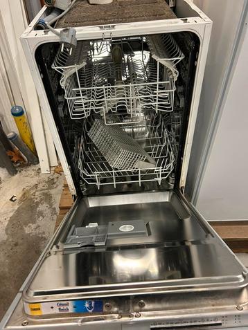 Zanussi vaatwasser ZDTS 300 beschikbaar voor biedingen