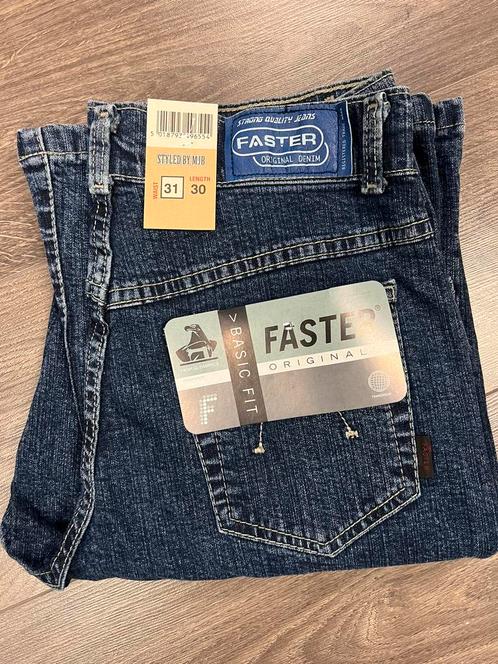 Partij Faster dames flair jeans, 100 stuks, Kleding | Dames, Spijkerbroeken en Jeans, Nieuw, W30 - W32 (confectie 38/40), Blauw