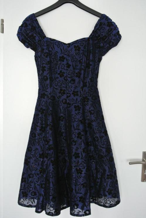 galajurk  blauw met zwarte glitter bloemen maat 38, Kleding | Dames, Gelegenheidskleding, Zo goed als nieuw, Galajurk, Maat 38/40 (M)