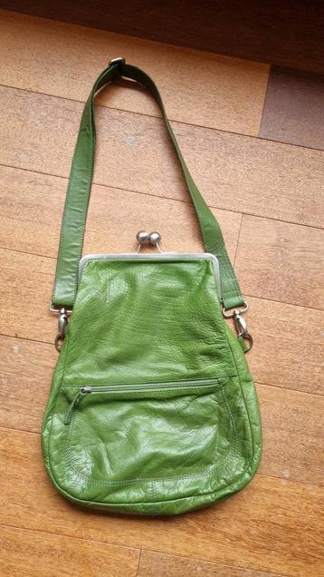 Stick And Stones groene leren tas beschikbaar voor biedingen