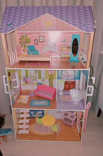 ZGAN Prachtige Poppenhuis met verlichting twv € 90,00 beschikbaar voor biedingen