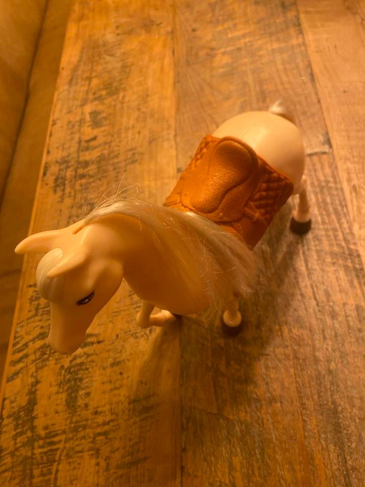 Barbie Paard met Zadel - Speelgoed, Kinderen en Baby's, Speelgoed | Poppen, Gebruikt, Barbie, Ophalen of Verzenden