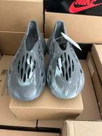 Adidas Yeezy Foam RNR MX Granite 44,5, Kleding | Heren, Schoenen, Nieuw, Ophalen of Verzenden, Zwart