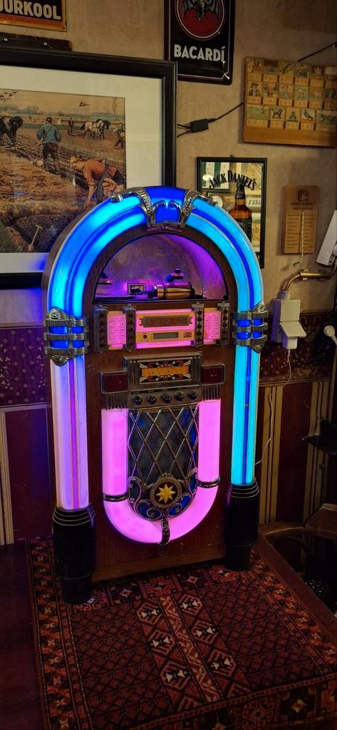 Jukebox met LED Verlichting, Verzamelen, Automaten | Jukeboxen, Gebruikt, Overige merken, 1970 tot heden, Ophalen of Verzenden
