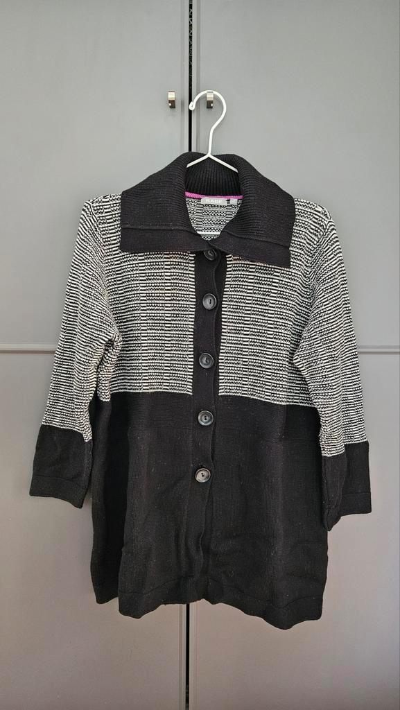 Rabe vest zwart/wit maat 46 - zo goed als nieuw, Kleding | Dames, Truien en Vesten, Zo goed als nieuw, Maat 46/48 (XL) of groter